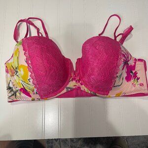 Cacique Lightly Lined Multi-Way Strapless Bra Pink Lace Floral Size 44DD